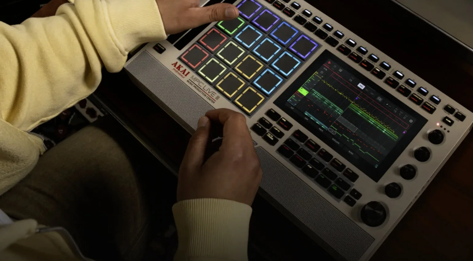 AKAI MPC 3.10: la actualización gratuita que debes instalar antes de comprar un MPK Mini Plus II