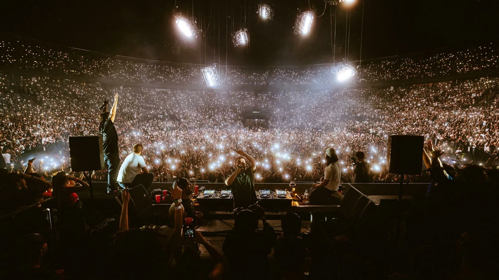 Fred again.. y LATIN MAFIA publican el audio íntegro de su concierto en Ciudad de México