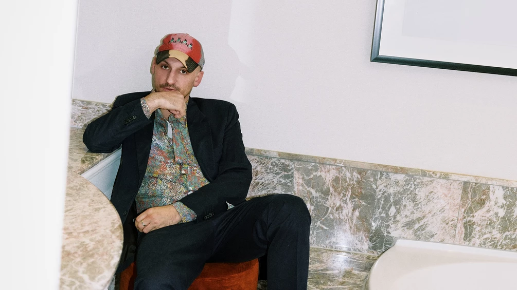 Jacques Greene anuncia su tercer álbum, 'jg', y comparte el single 'Presence'