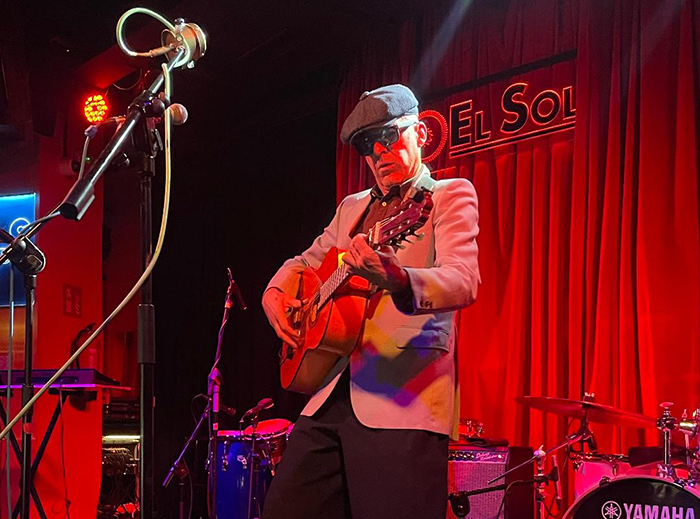 Muere Víctor Coyote, figura clave del rock y líder de Los Coyotes, a los 68 años